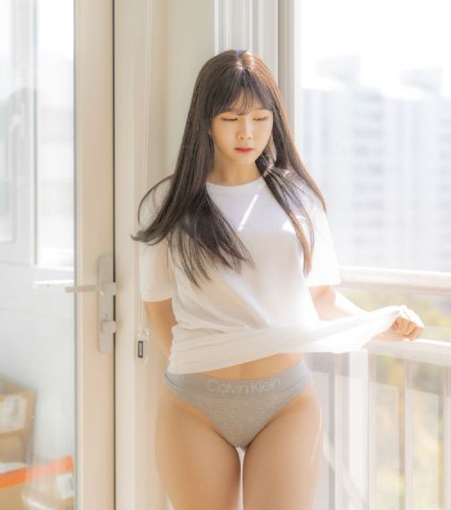 1717she免费视频在线_JVID性感写真